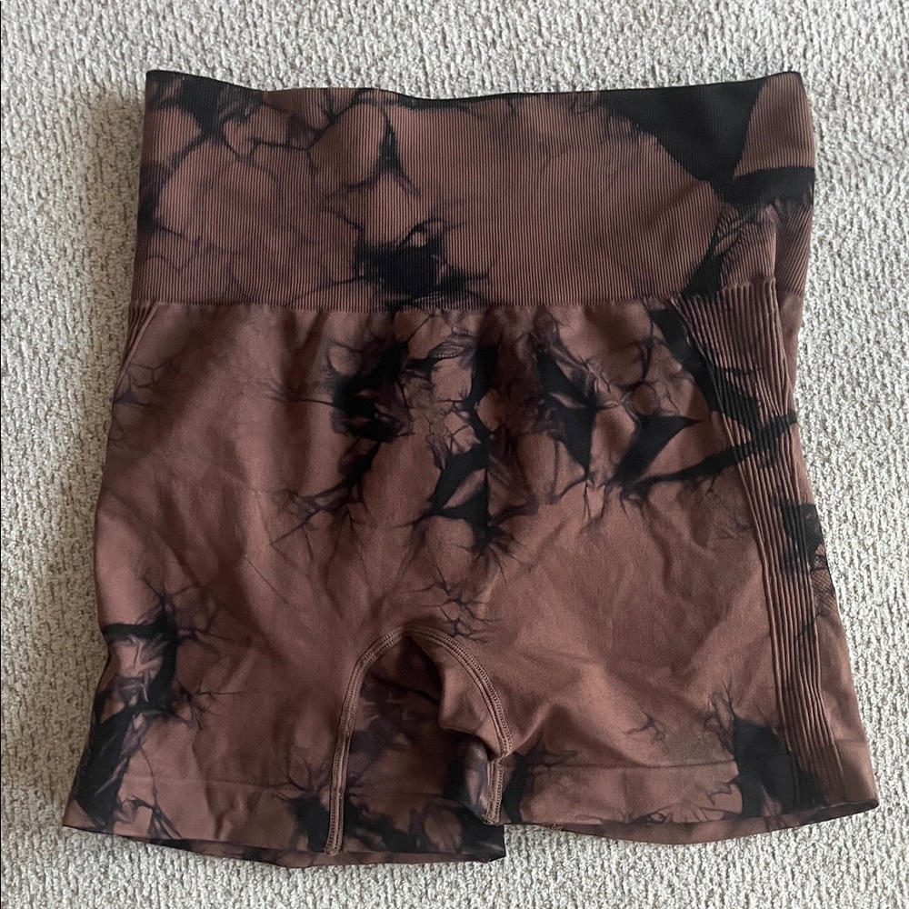 High-Waist Brown Tie-Dye Women’s Shorts